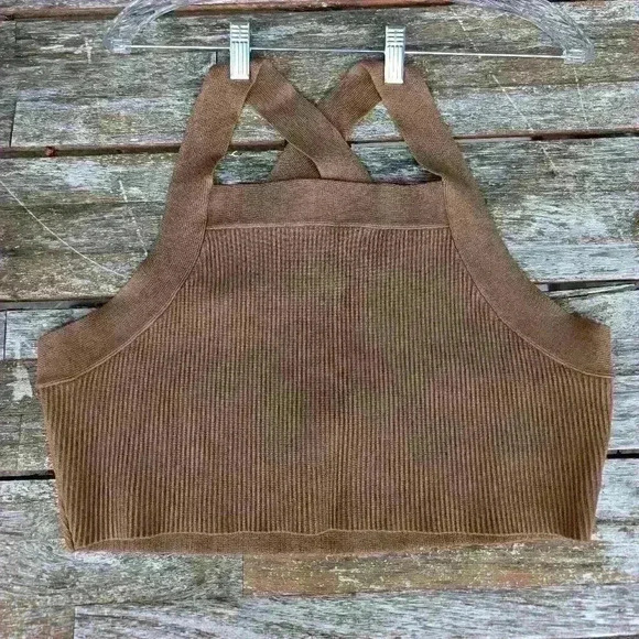 House of Harlow 1960 Tops - NWT House of Harlow brown ribbed basics crop top size xl